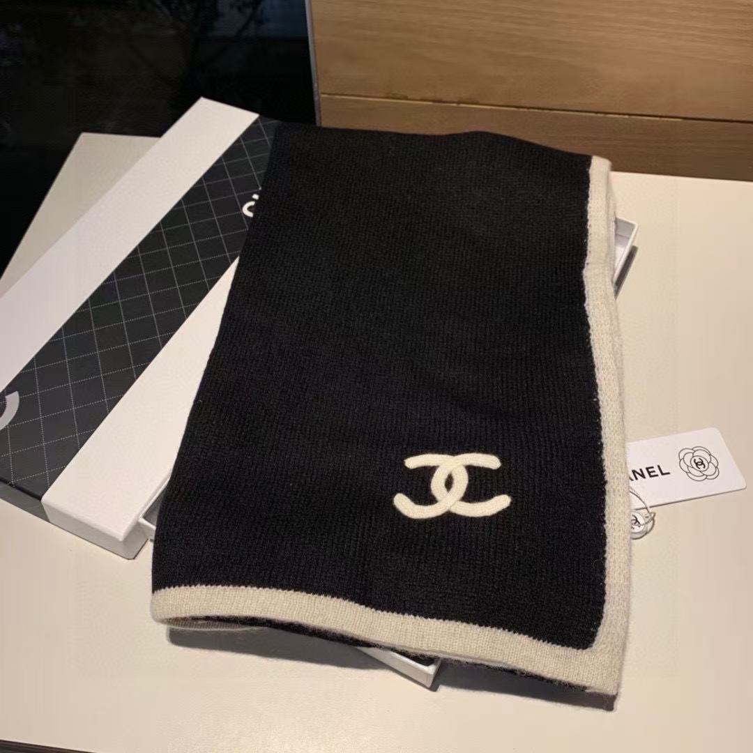 CHANE1 ダブルC ブラック＆ホワイト カシミアスカーフ【50％割引+送料無料】