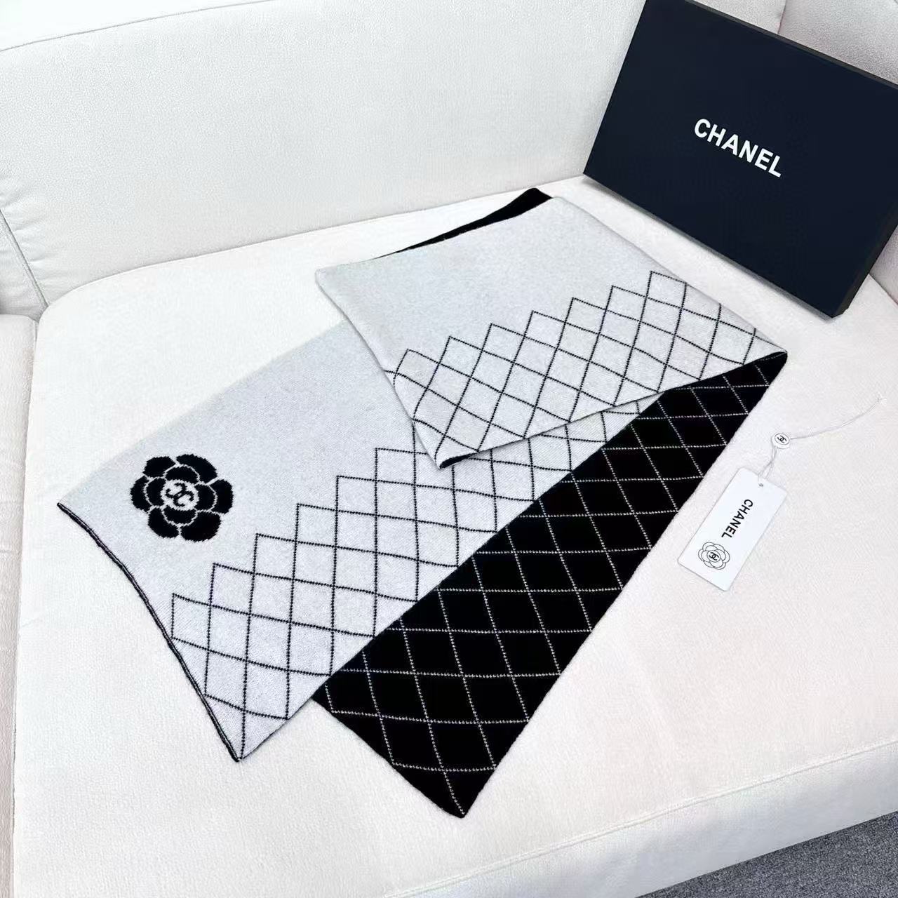 CHANE1 カメリアチェック柄カシミヤスカーフ【50％割引+送料無料】