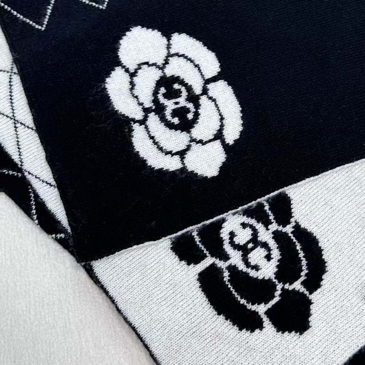 CHANE1 カメリアチェック柄カシミヤスカーフ【50％割引+送料無料】