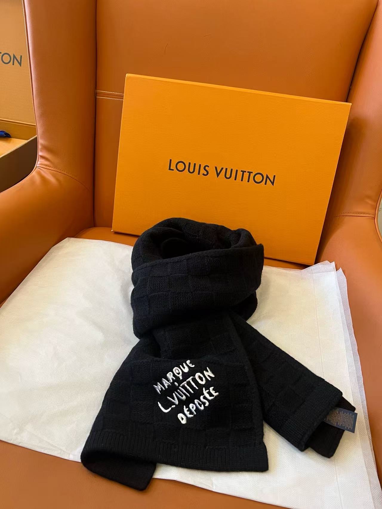 LV刺繍入りレターカシミアスカーフ【50％割引+送料無料】