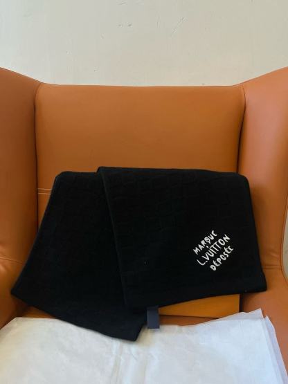 LV刺繍入りレターカシミアスカーフ【50％割引+送料無料】