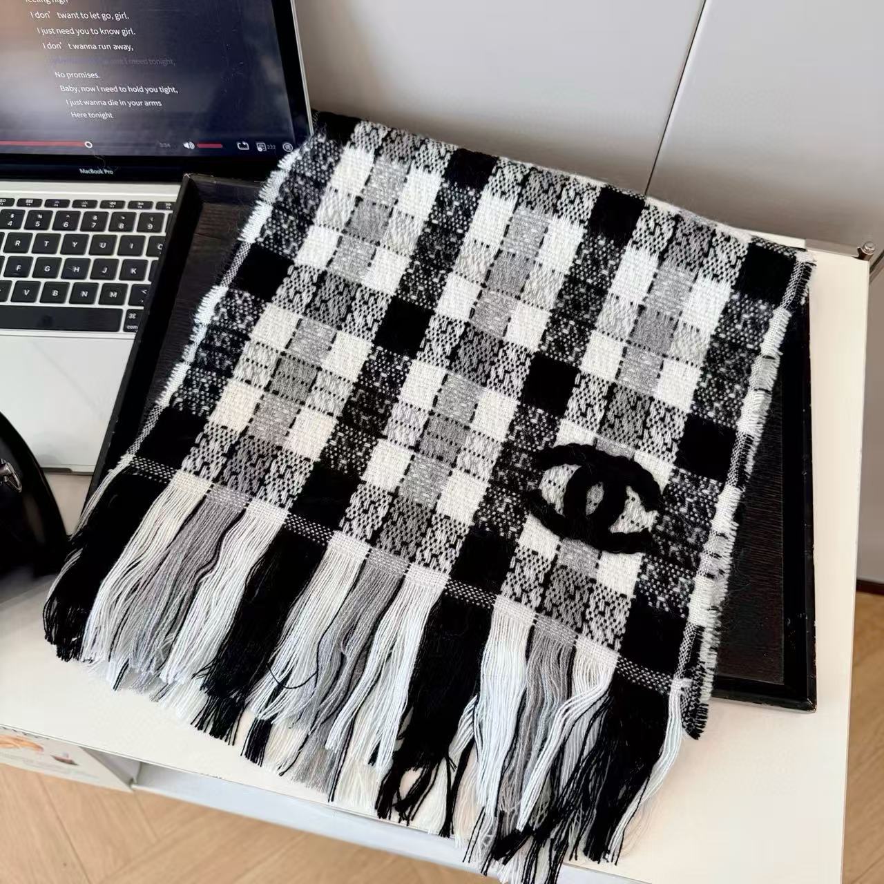 CHANE1 秋冬 ダブルC 千鳥格子 タッセル スカーフ【50％割引+送料無料】