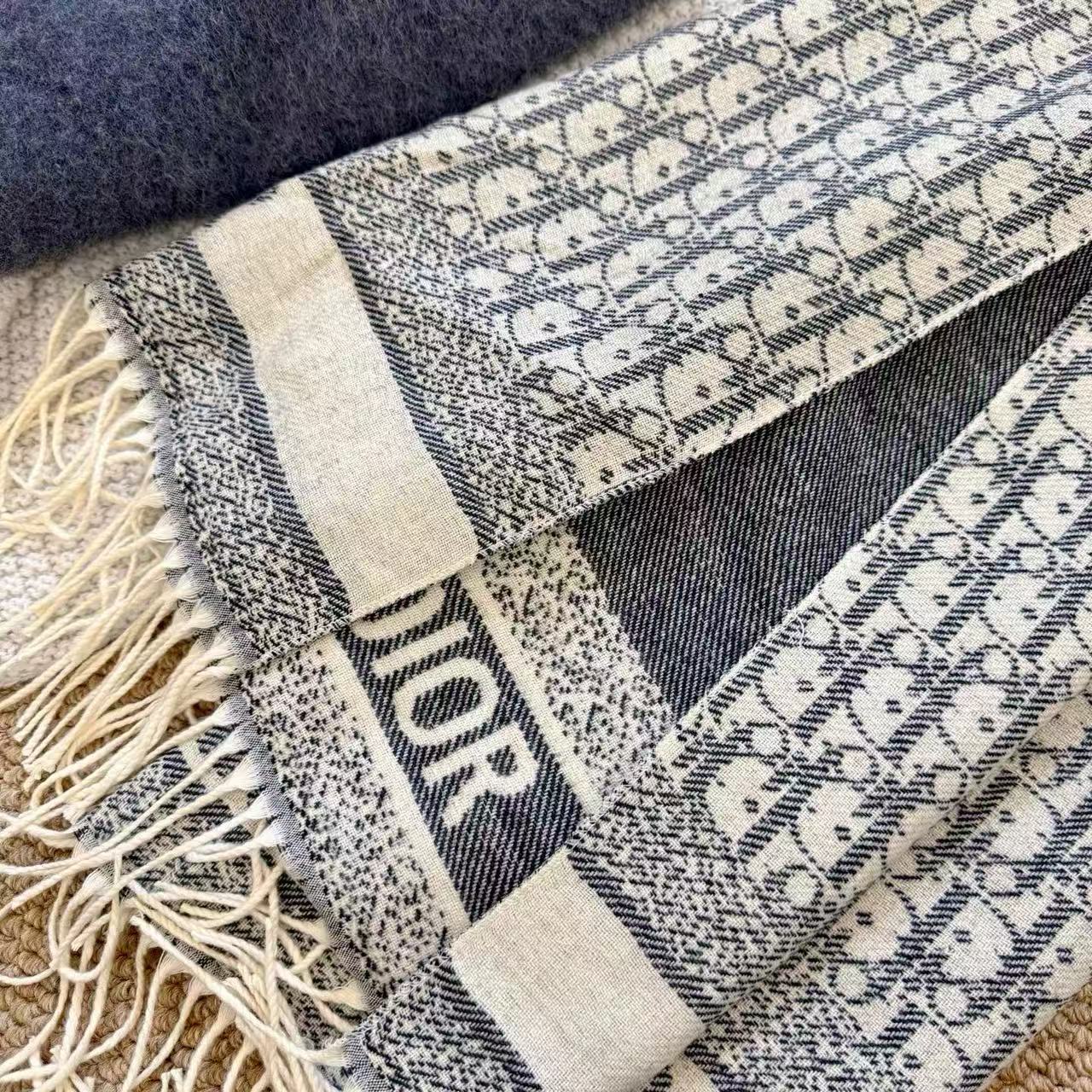 DI0R ジャカードタッセル カシミアスカーフ【50％割引+送料無料】