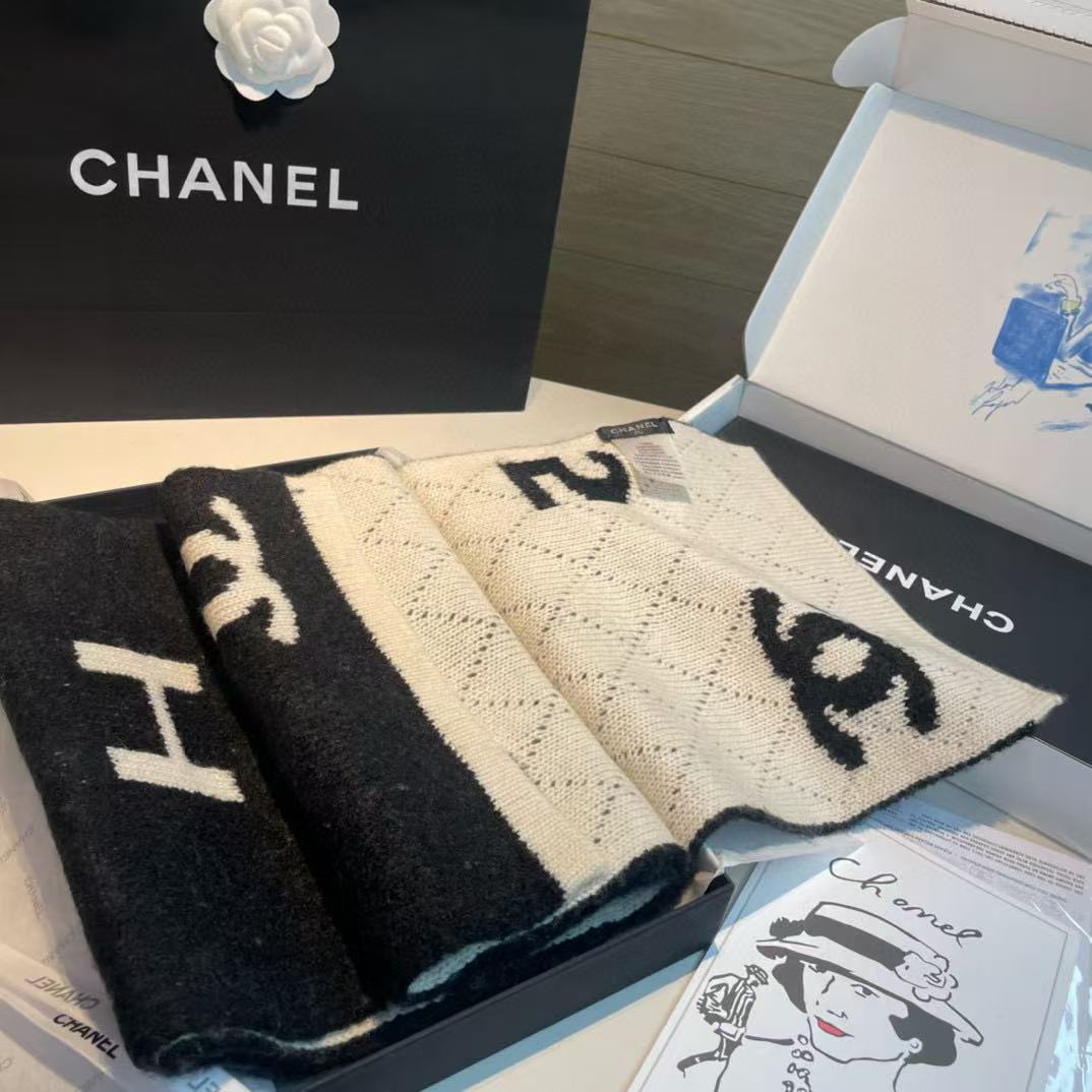 CHANE1 ダブルC カシミアスカーフ【50％割引+送料無料】