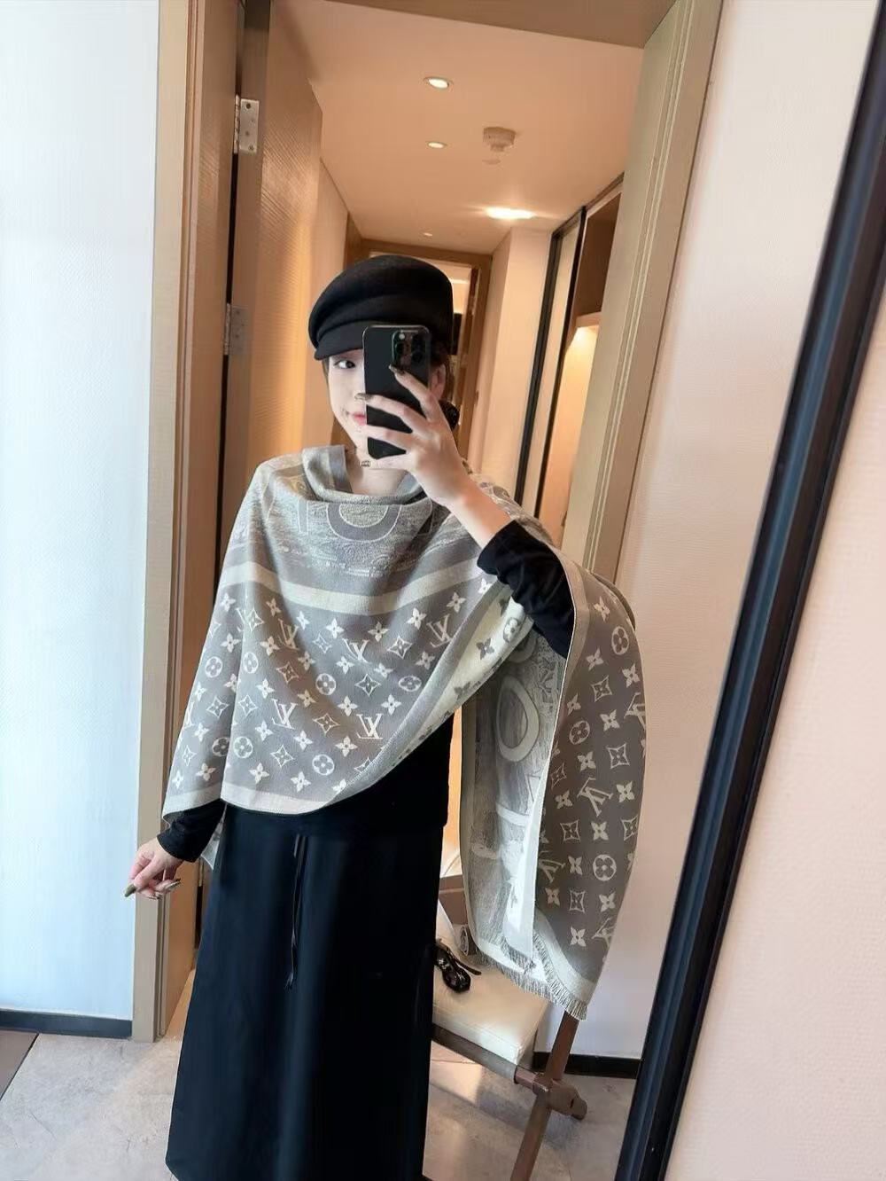 LVプリントウールスカーフ【50％割引+送料無料】