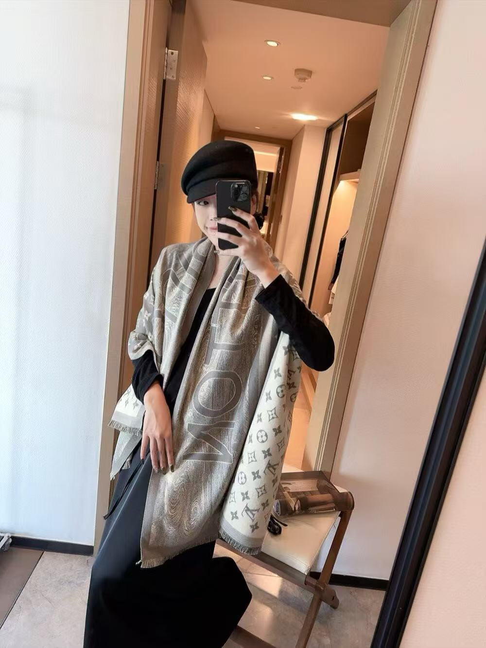 LVプリントウールスカーフ【50％割引+送料無料】