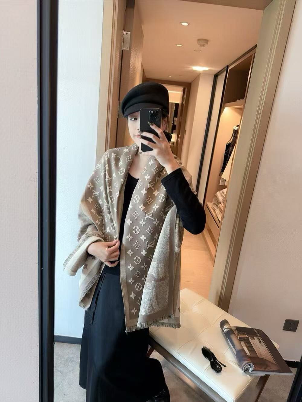 LVプリントウールスカーフ【50％割引+送料無料】