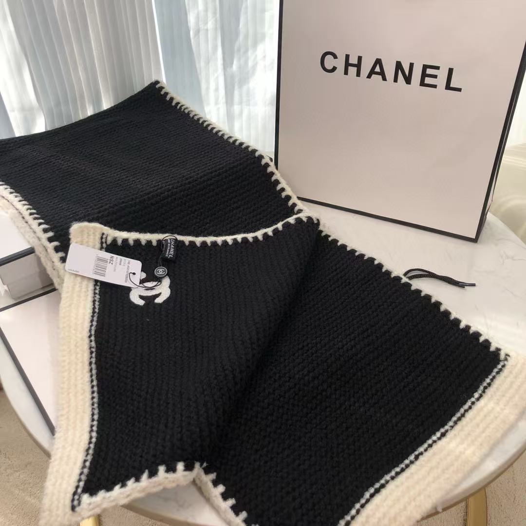 CHANE1 ブラック＆ホワイト ダブルC カシミアスカーフ【50％割引+送料無料】