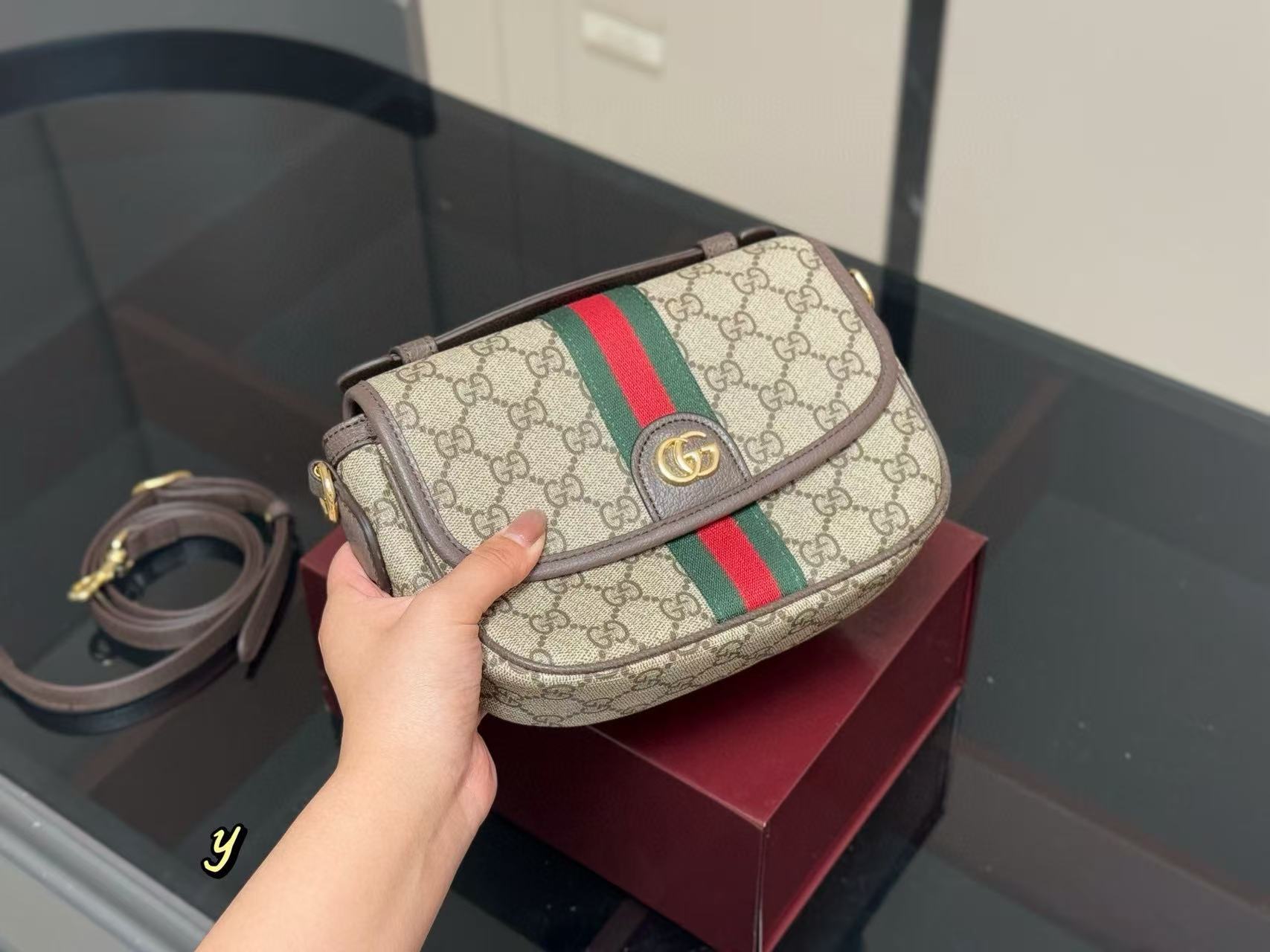 GUCC1 ジャカード ショルダー クロスボディバッグ【50％割引+送料無料】