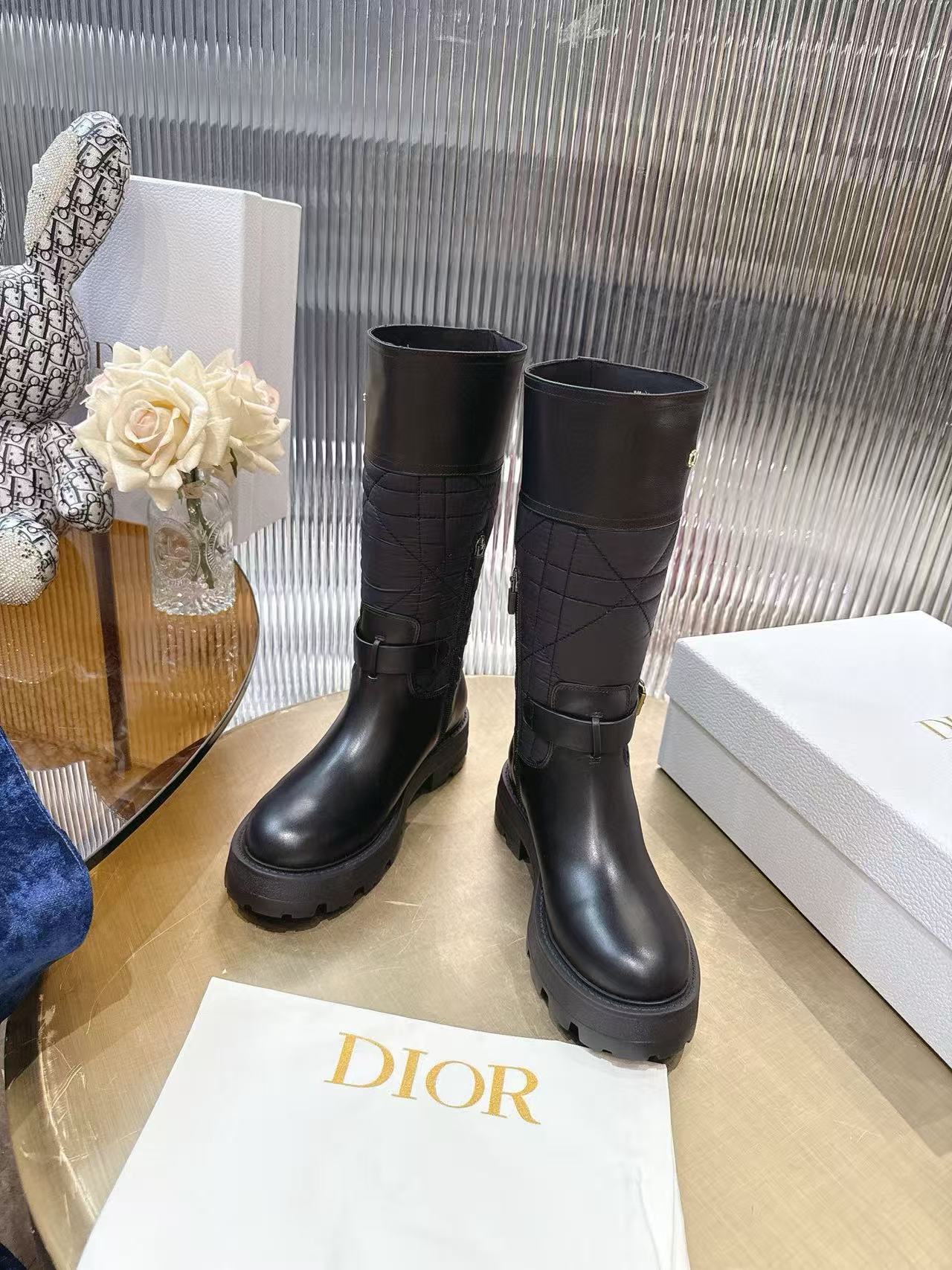 DI0R高品質厚底レタードハイブーツ【50％割引+送料無料】