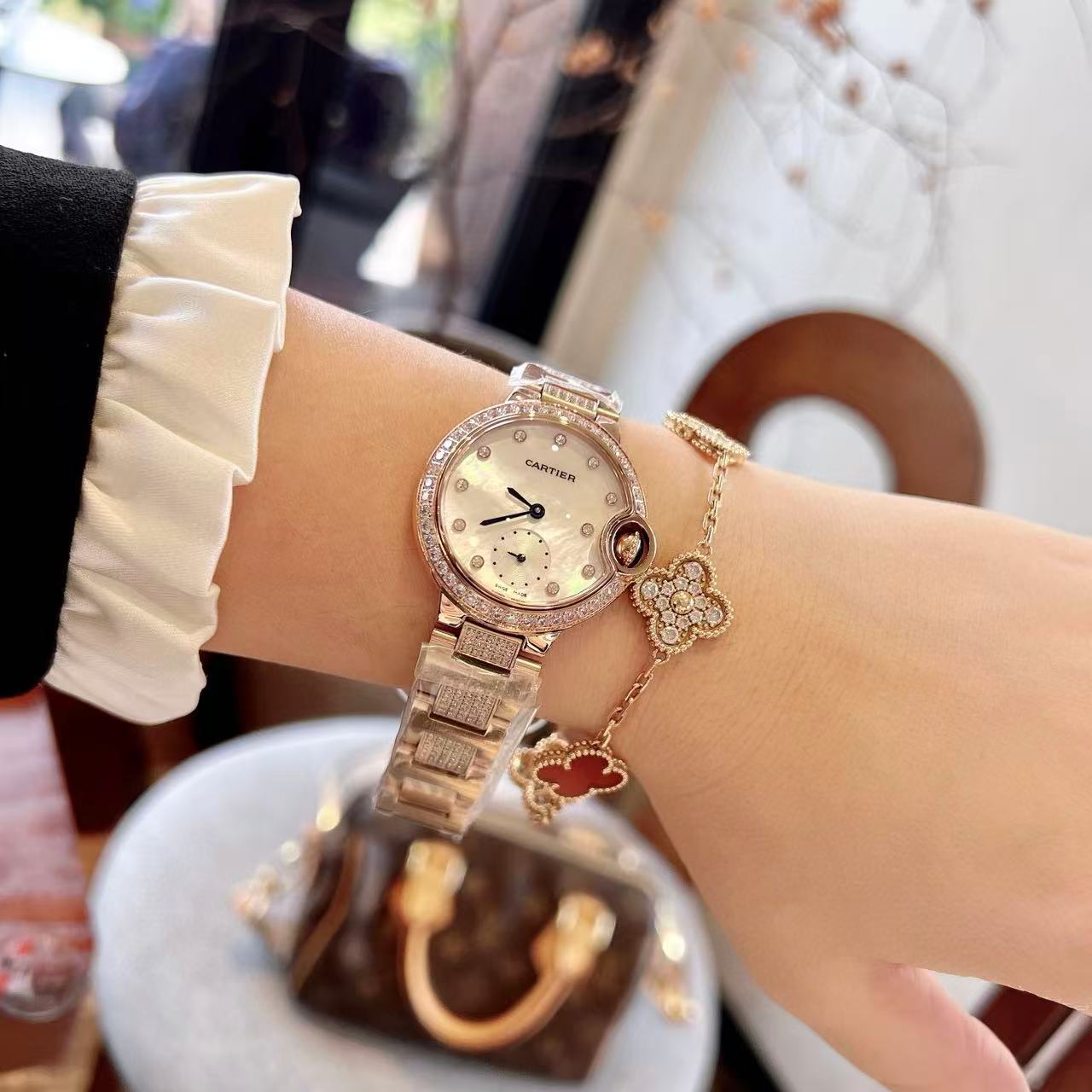 CART1ER フィッシュアイ スチールストラップ レディース ウォッチ【50％割引+送料無料】