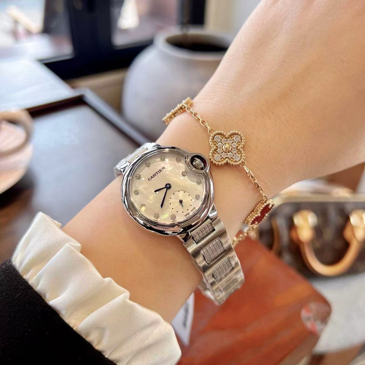 CART1ER フィッシュアイ スチールストラップ レディース ウォッチ【50％割引+送料無料】