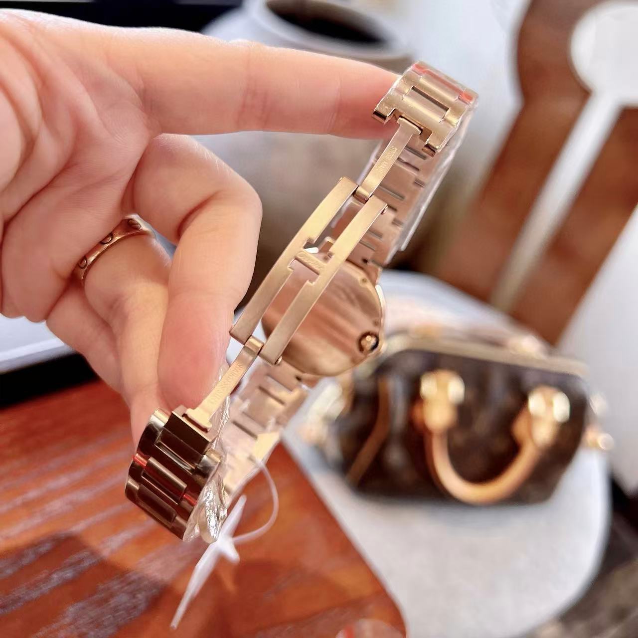 CART1ER フィッシュアイ スチールストラップ レディース ウォッチ【50％割引+送料無料】