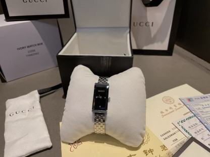 GUCC1 スチールストラップ スクエア レディース ウォッチ【50％割引+送料無料】