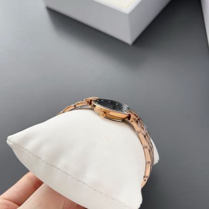 DI0R ファッション スチールバンド レディース ウォッチ【50％割引+送料無料】