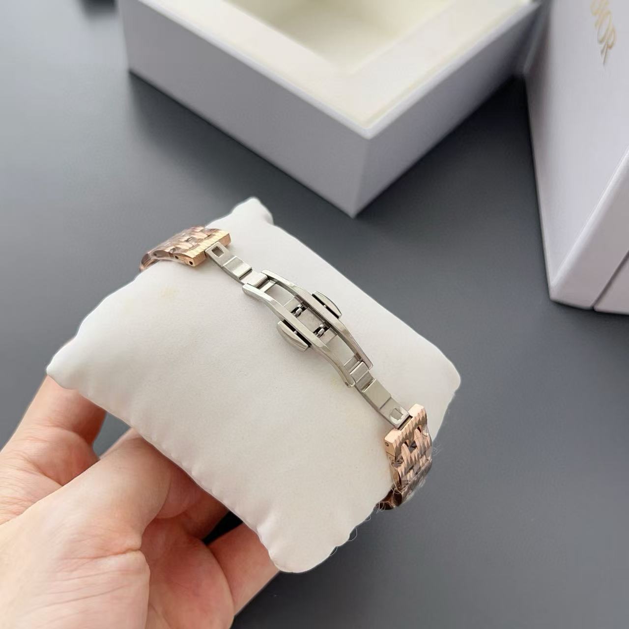 DI0R ファッション スチールバンド レディース ウォッチ【50％割引+送料無料】