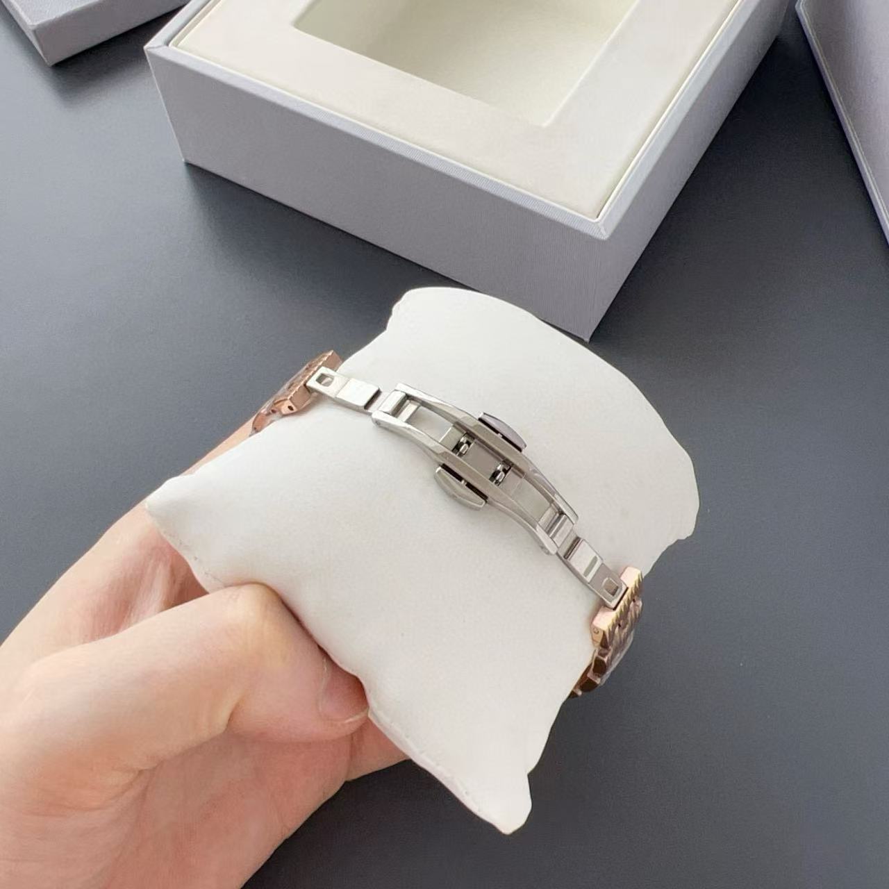 DI0R ファッション スチールバンド レディース ウォッチ【50％割引+送料無料】