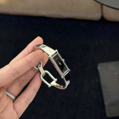 GUCC1 シンプルレディースウォッチ【50％割引+送料無料】