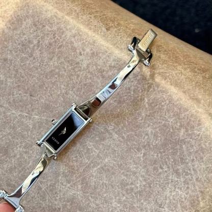 GUCC1 シンプルレディースウォッチ【50％割引+送料無料】