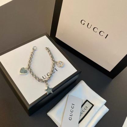 GUCC1 五芒星ブレスレット【50％割引+送料無料】