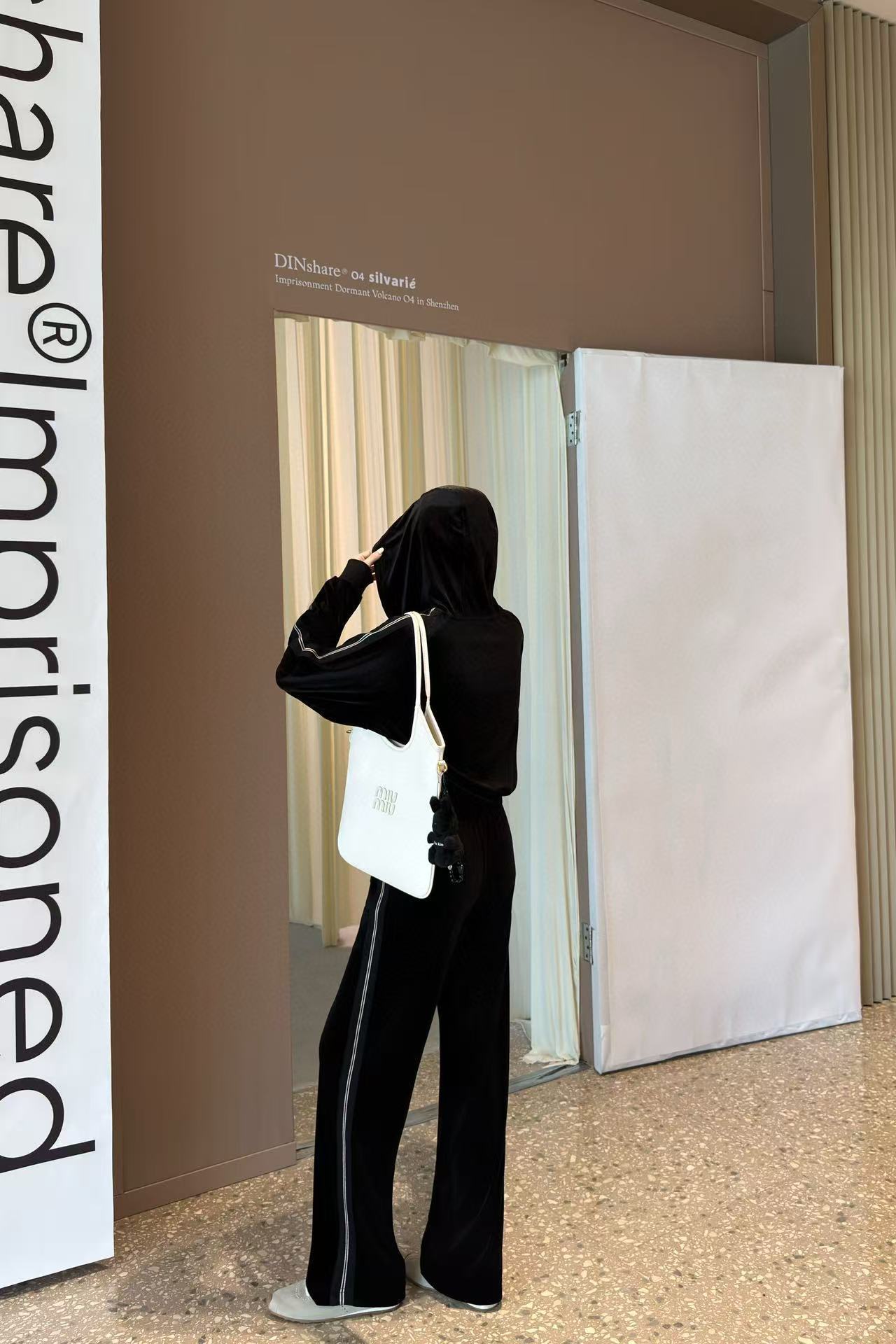 M1UM1U ベルベットフードジャケット+パンツ ツーピースセット【50％割引+送料無料】