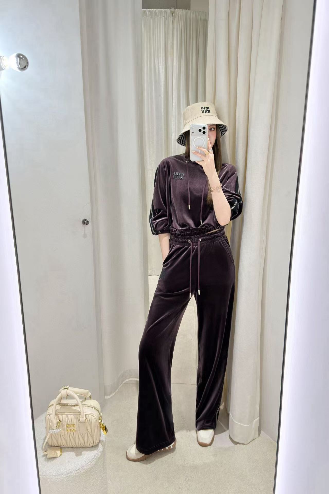 M1UM1U ベルベットフードジャケット+パンツ ツーピースセット【50％割引+送料無料】