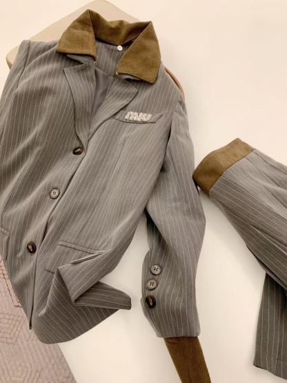 M1UM1U ストライプスーツ+スカート ツーピースセット【50％割引+送料無料】