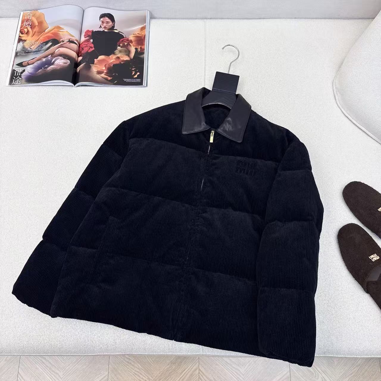 M1UM1U コーデュロイ ダウンジャケット【50％割引+送料無料】