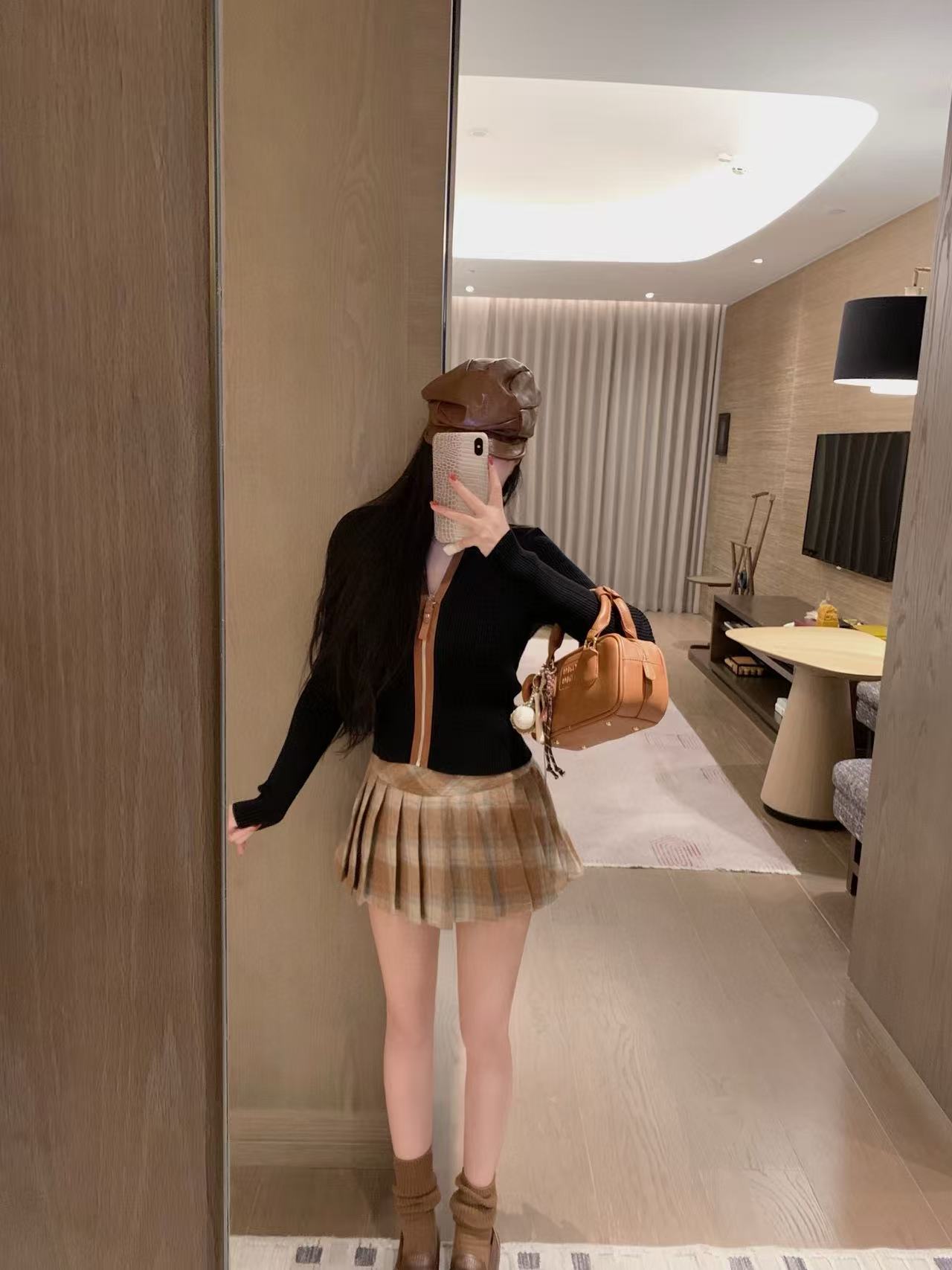 M1UM1U カラーブロック ジップアップ ニットトップ【50％割引+送料無料】