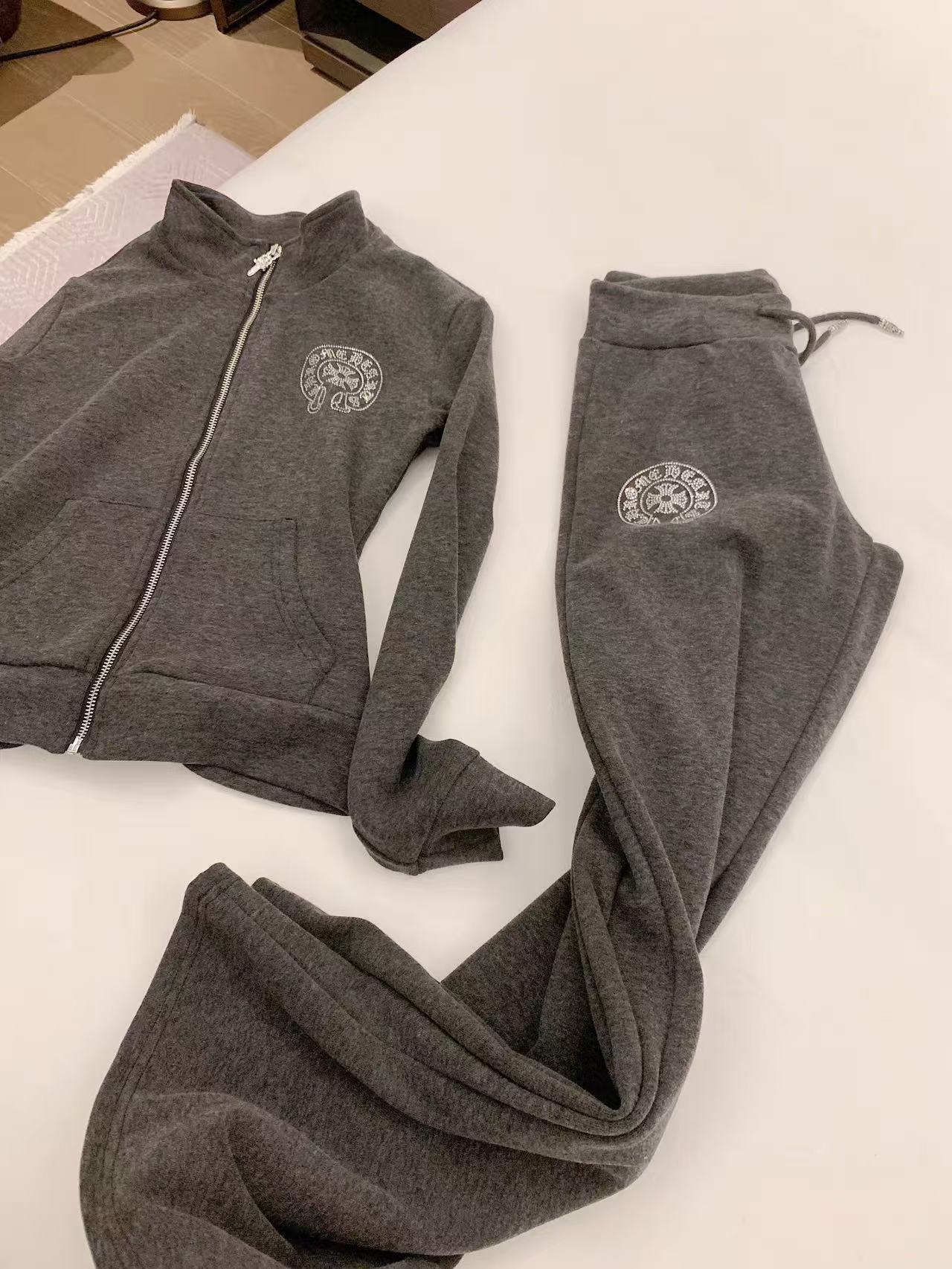 Chr0me Hearts カシミア スタンドカラー ラインストーン セット【50％割引+送料無料】