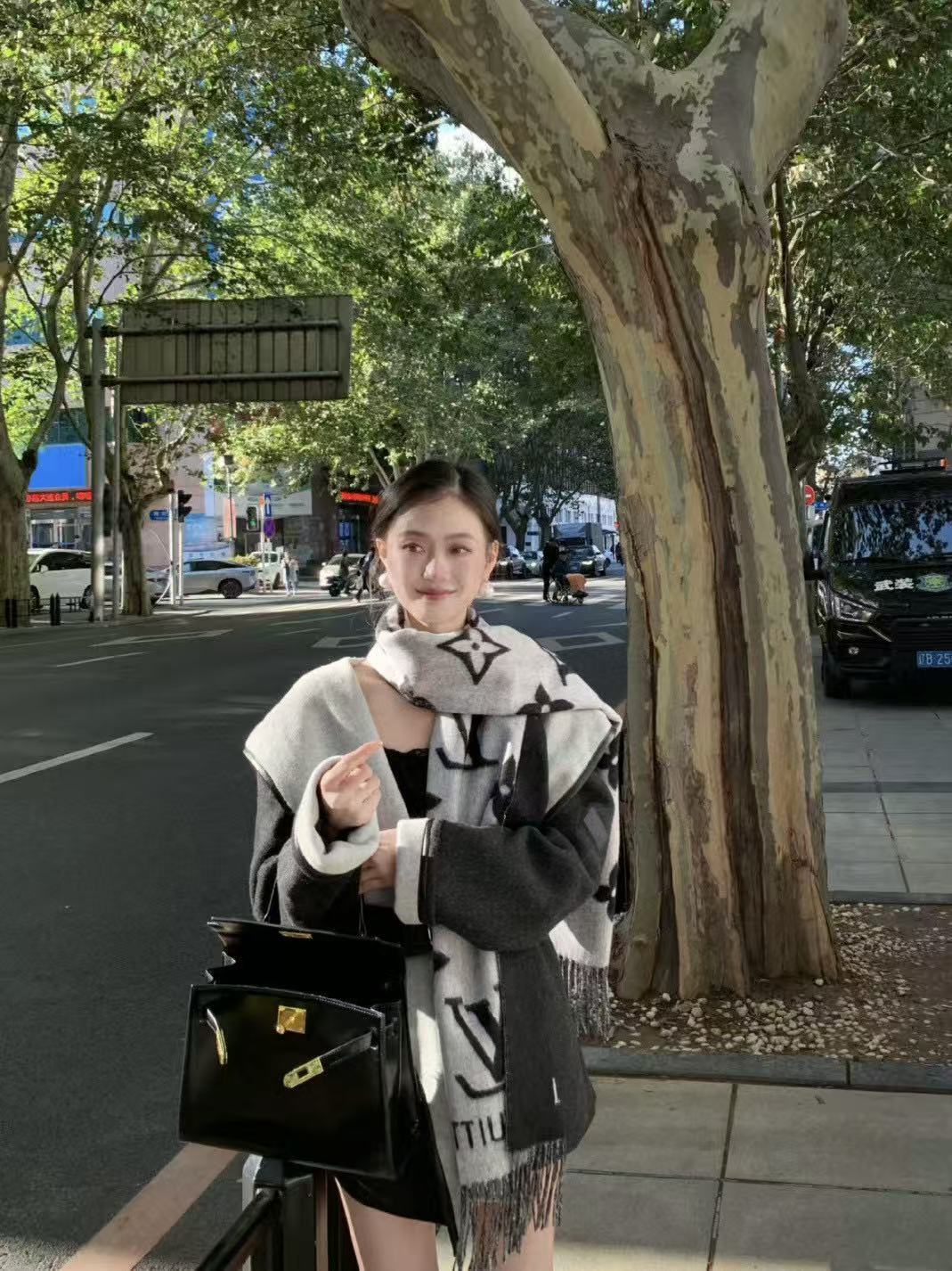 LV 秋冬 プリント タッセル カシミアスカーフ【50％割引+送料無料】