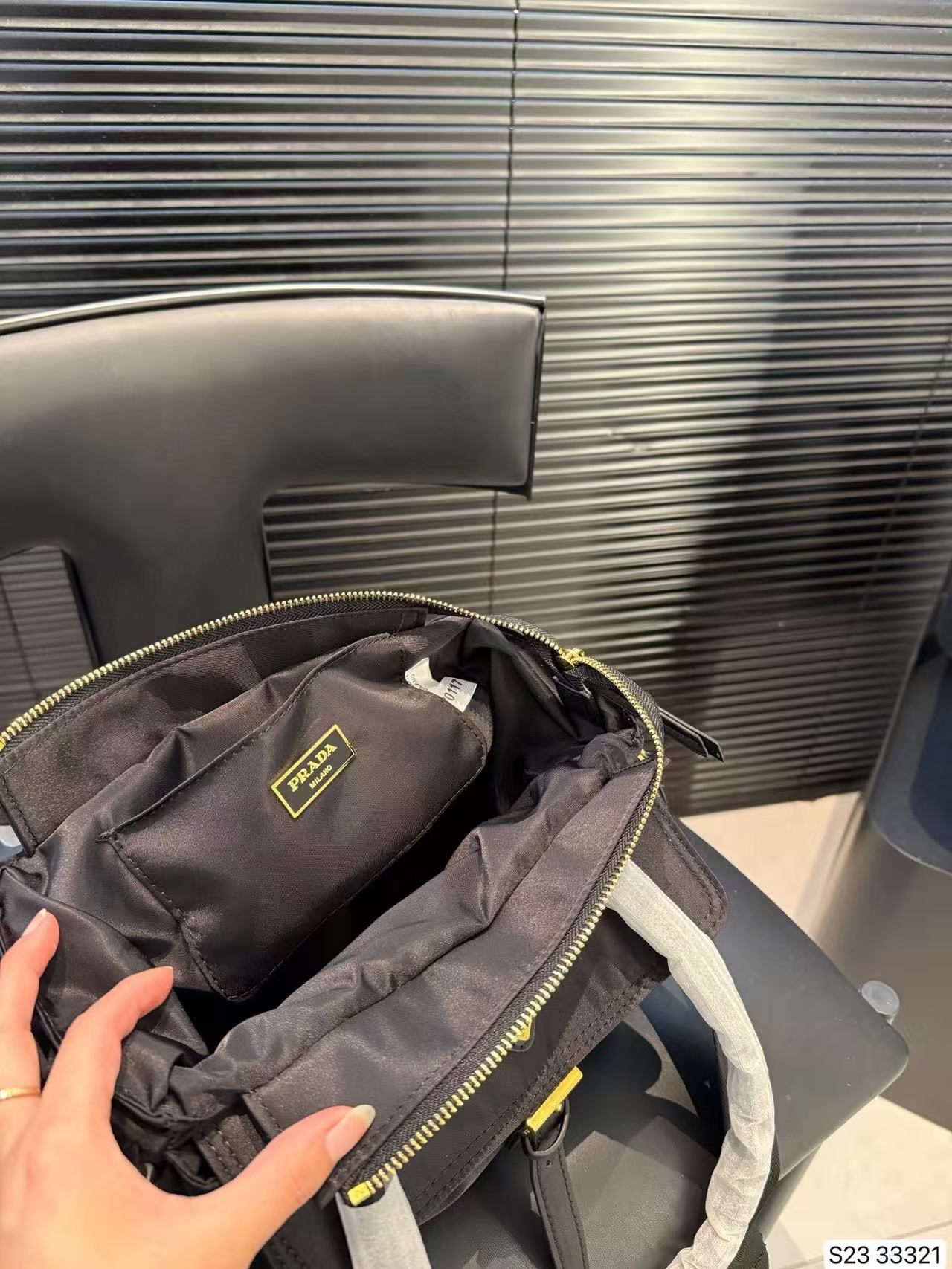 PR4DA ナイロンカメラバッグ【50％割引+送料無料】