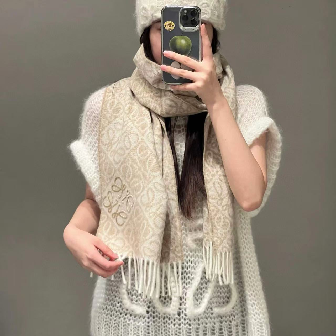 L0WEW 刺繍ロゴ カシミヤ タッセル スカーフ【50％割引+送料無料】