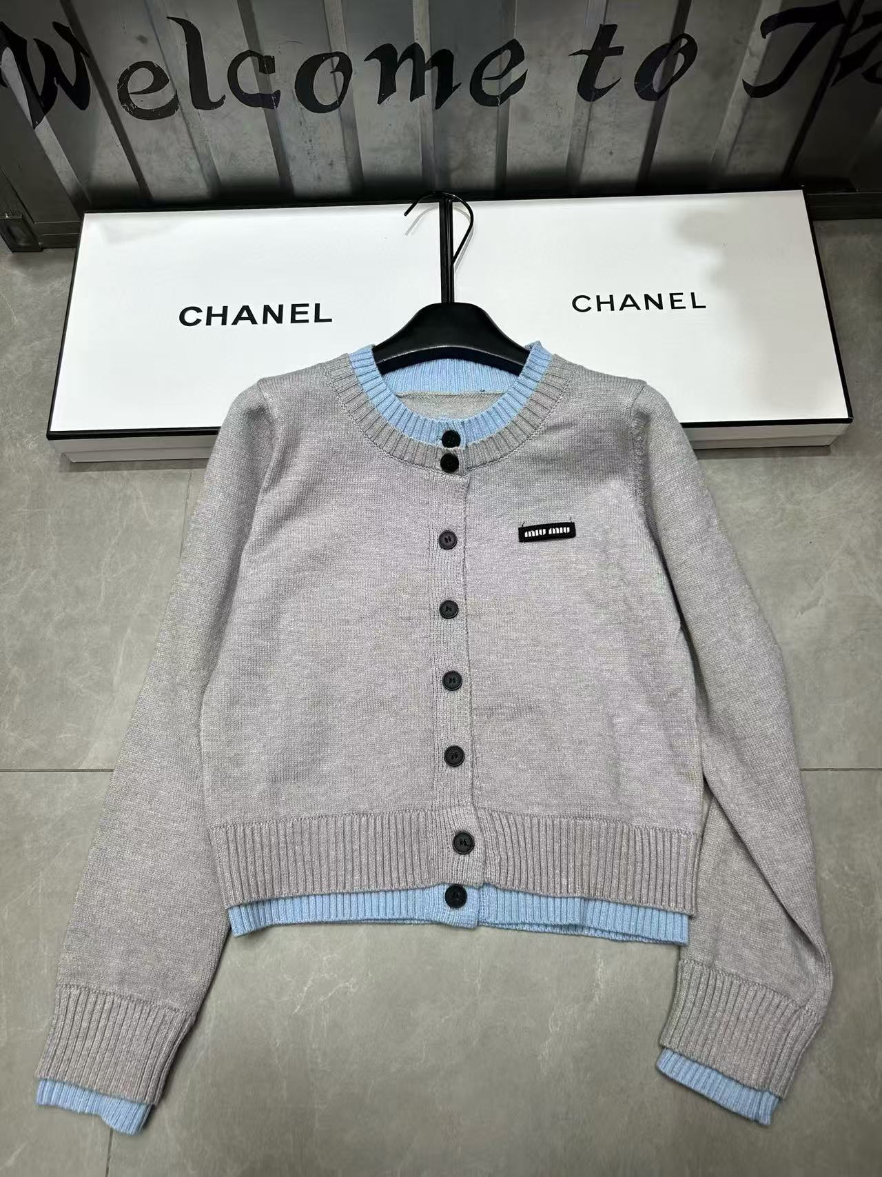 M1UM1U カラーブロックウールカーディガン【50％割引+送料無料】