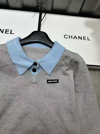 M1UM1U シンプルレターセーター【50％割引+送料無料】