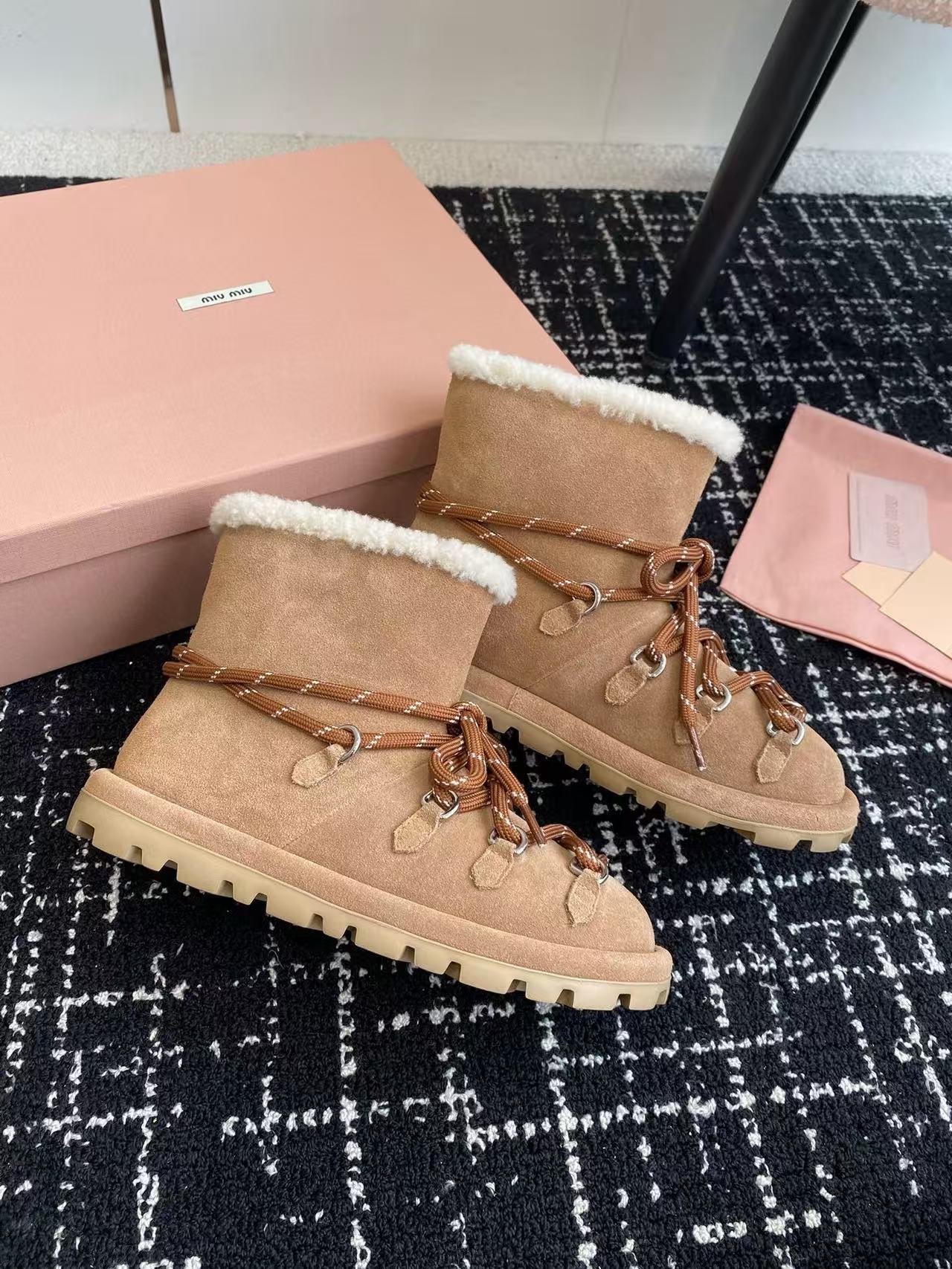 M1UM1U 高品質ウールスノーブーツ【50％割引+送料無料】