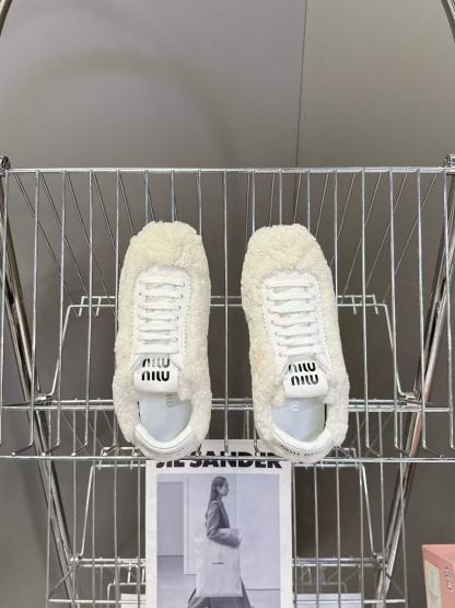 M1UM1U 高品質 秋冬 ファーフラットシューズ【50％割引+送料無料】