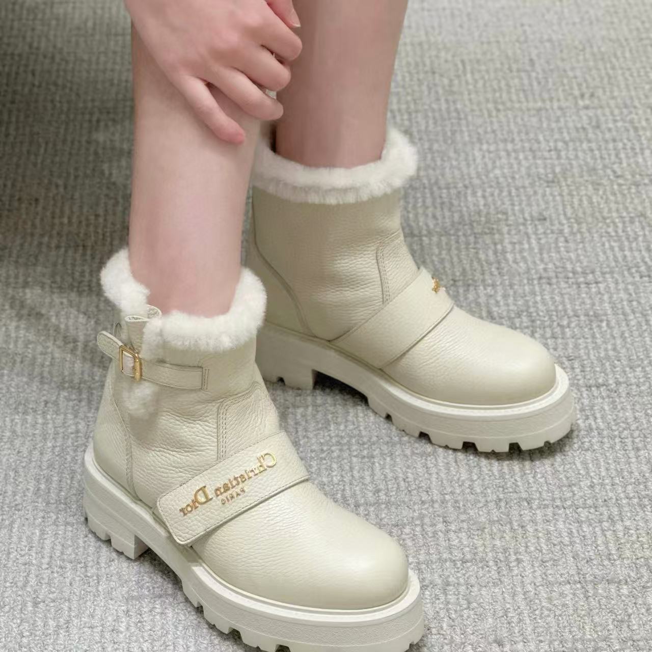 DIOR 高品質ウール レターアンクルブーツ【50％割引+送料無料】
