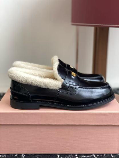 M1UM1U 高品質ウールローファー【50％割引+送料無料】