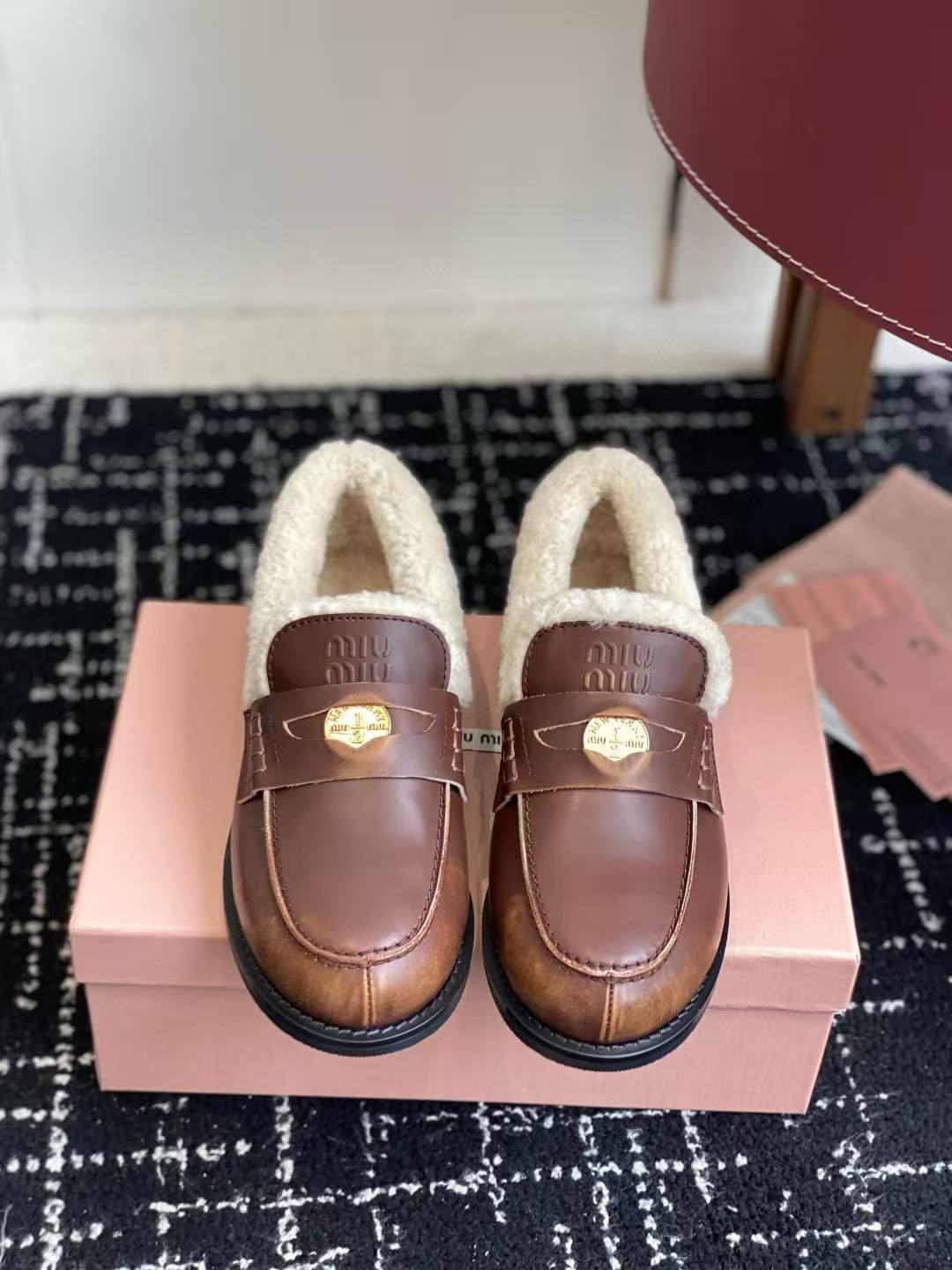 M1UM1U 高品質ウールローファー【50％割引+送料無料】