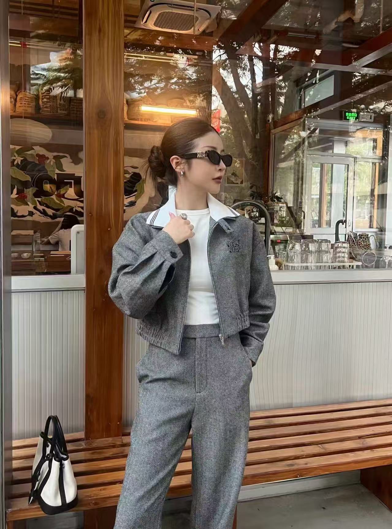 M1UM1U 襟付きショートジャケット + ストレートレッグパンツ【50％割引+送料無料】