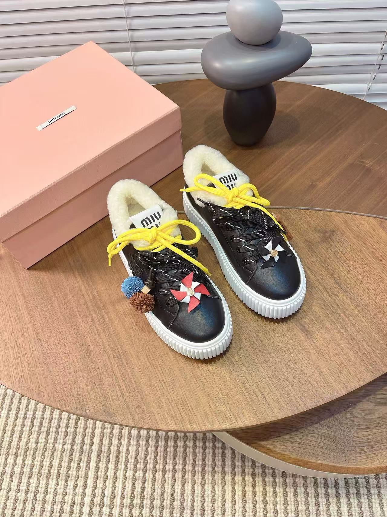 M1UM1U 高品質ウールカジュアルシューズ【50％割引+送料無料】