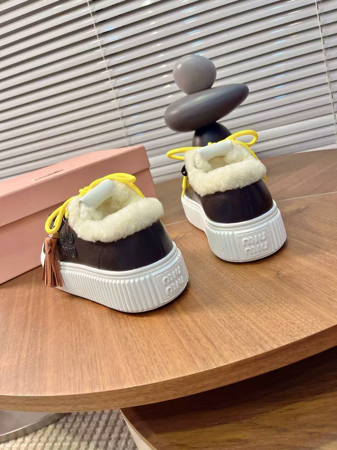 M1UM1U 高品質ウールカジュアルシューズ【50％割引+送料無料】