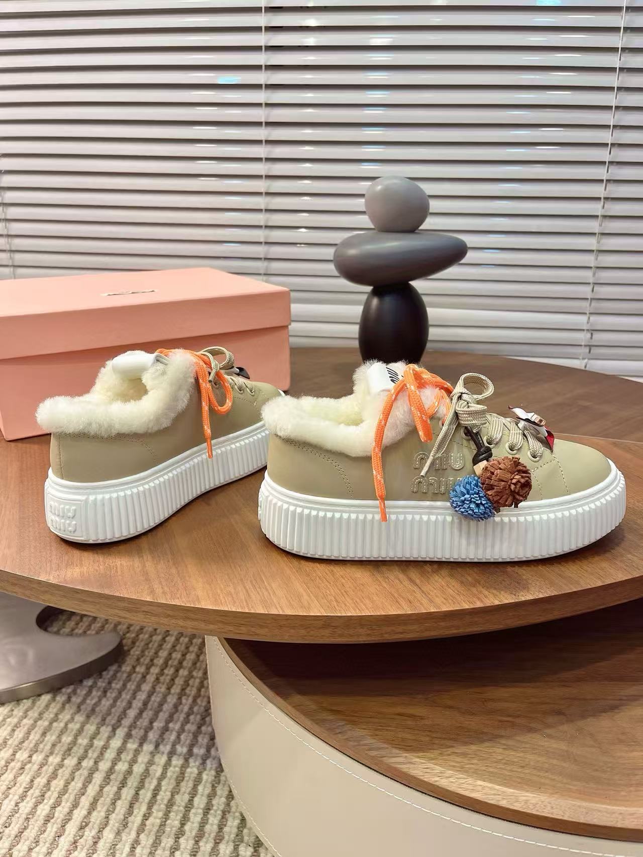 M1UM1U 高品質ウールカジュアルシューズ【50％割引+送料無料】