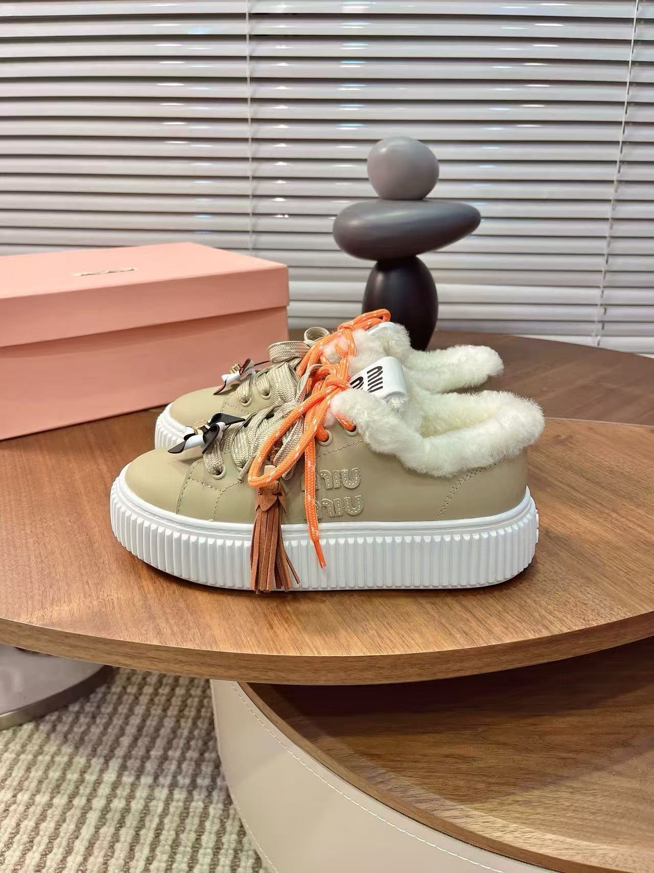 M1UM1U 高品質ウールカジュアルシューズ【50％割引+送料無料】