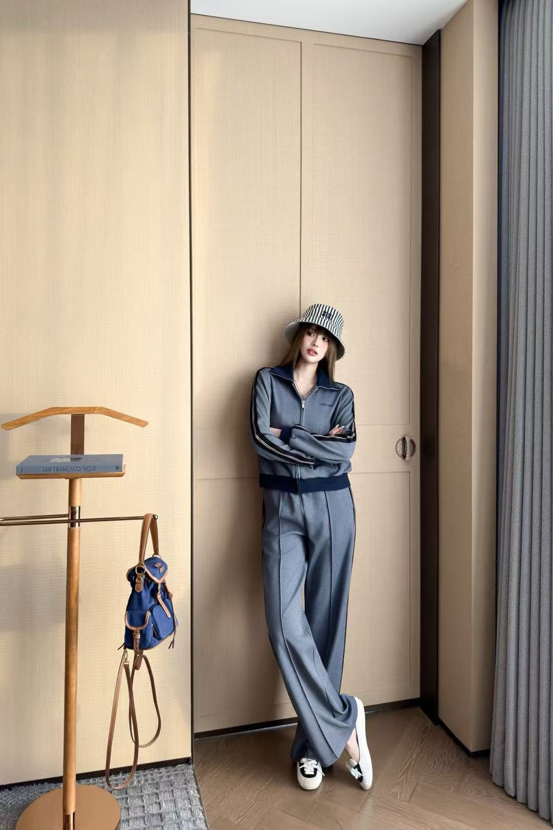 M1UM1U 襟付きカラーブロックジャケット+パンツ ツーピースセット【50％割引+送料無料】