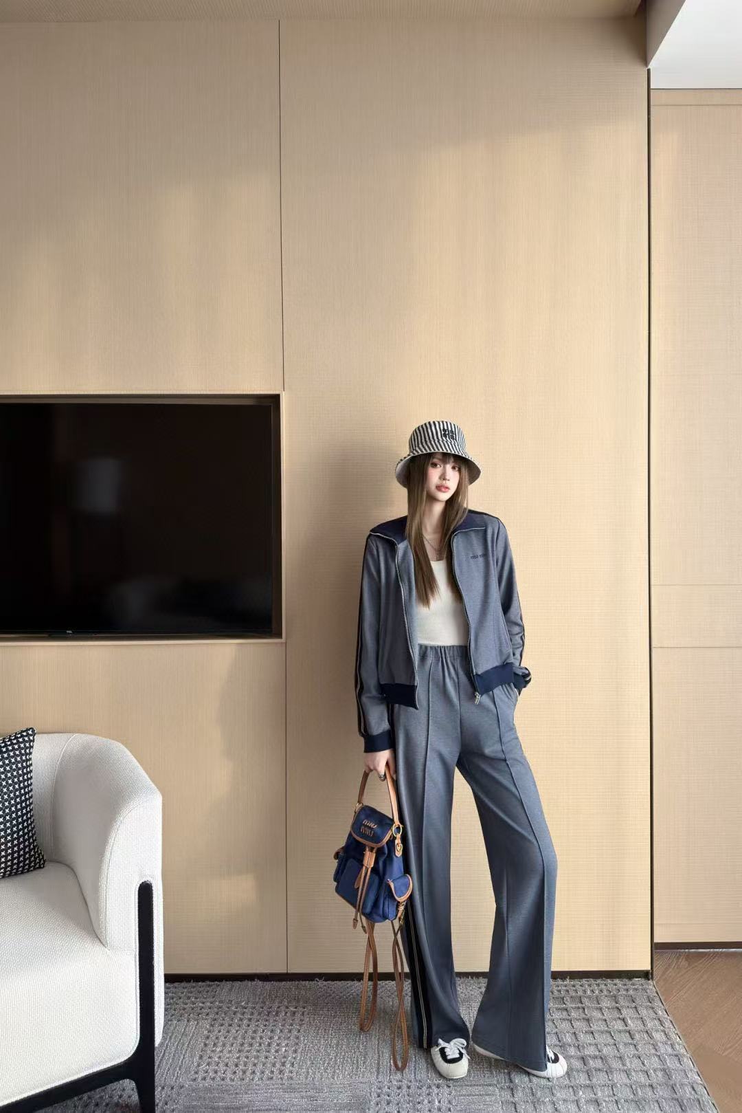 M1UM1U 襟付きカラーブロックジャケット+パンツ ツーピースセット【50％割引+送料無料】