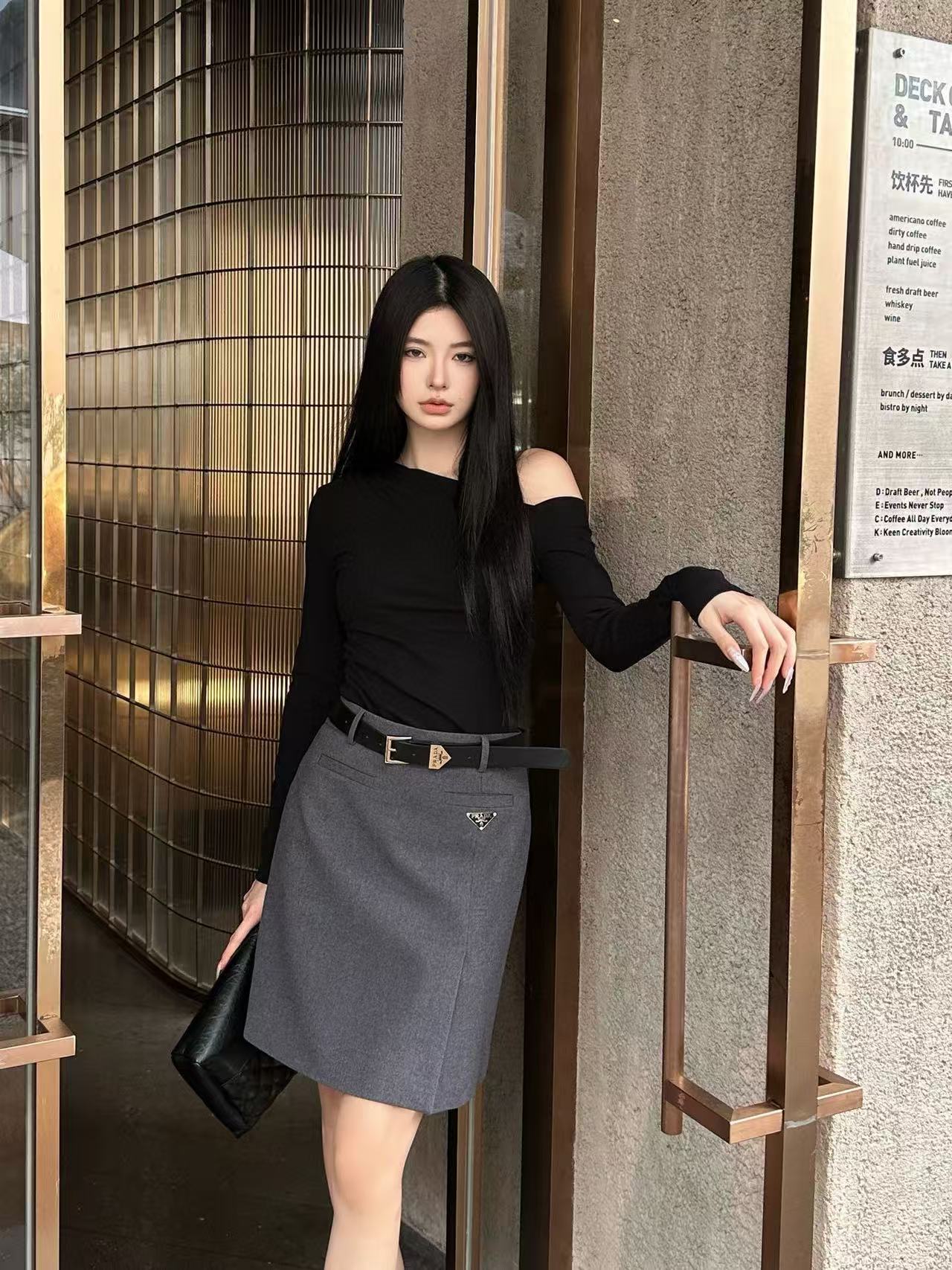 PR4DA ミニマリスト トライアングル ロゴ スカート【50％割引+送料無料】