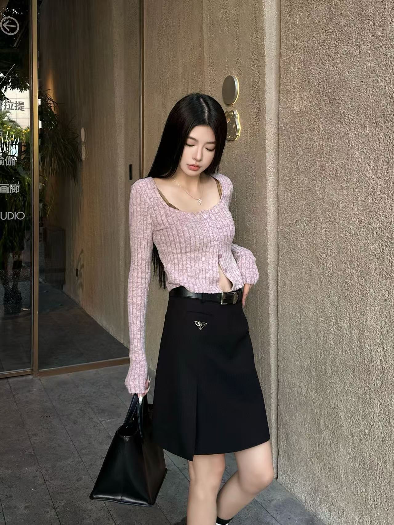 PR4DA ミニマリスト トライアングル ロゴ スカート【50％割引+送料無料】