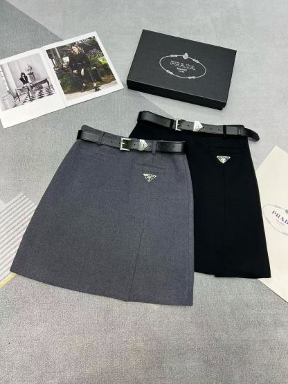 PR4DA ミニマリスト トライアングル ロゴ スカート【50％割引+送料無料】